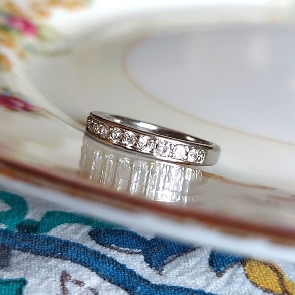 Tiny Silver Tone Cubic Zircona Band size 4.5 - Picture 1 of 11